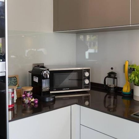 Stylish Penthouse Apartment With Hot Tub Bath Ngoại thất bức ảnh